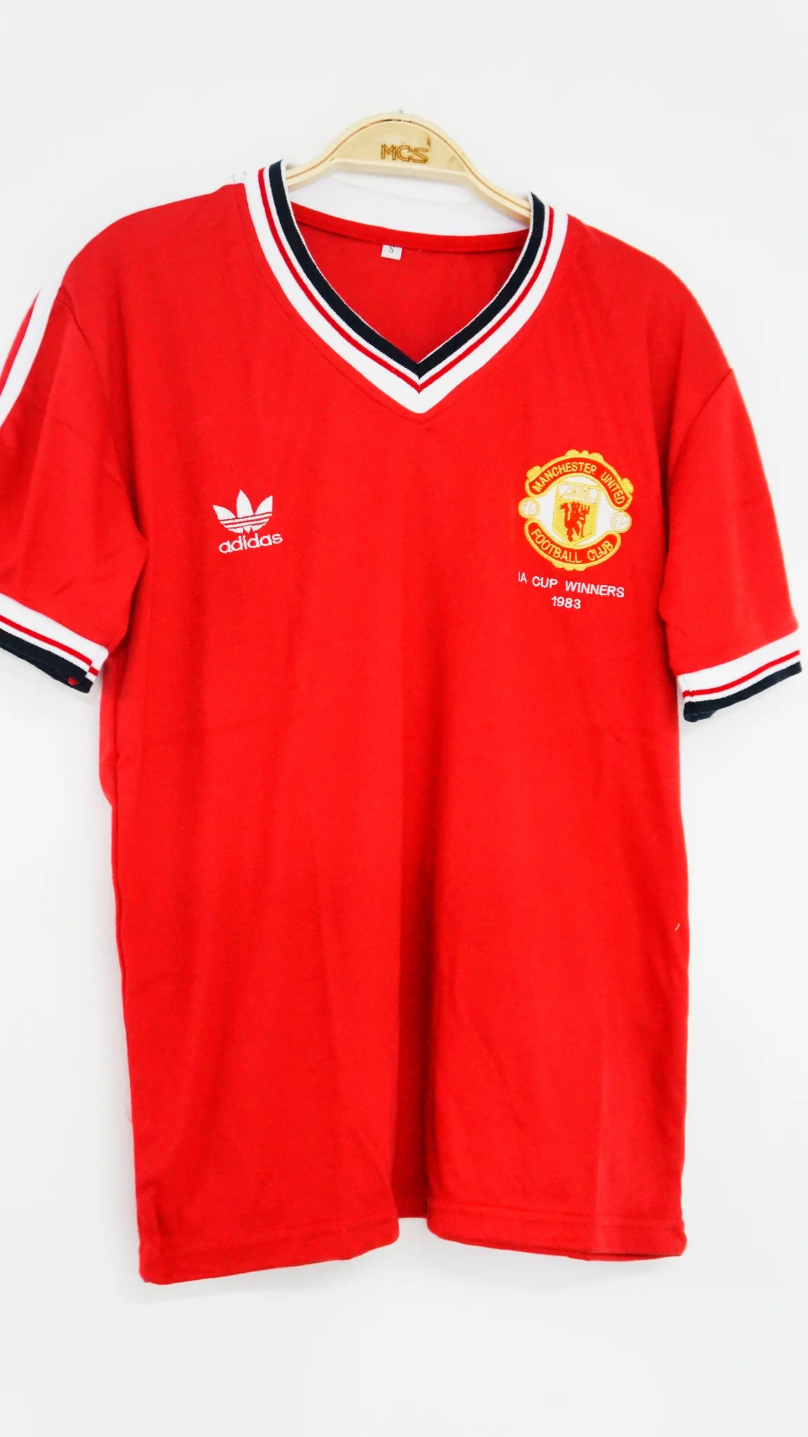El Manchester United de 1980. Gloriosos días de camisetas emblemáticas3